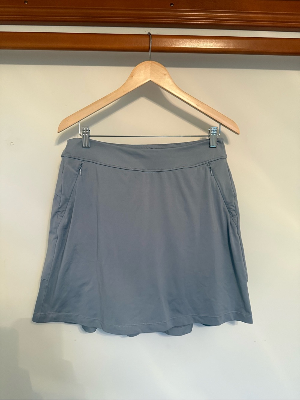 Greg Norman Gray Active Skort with Zip Pockets 🎊